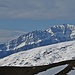 Noch gut eingeschneites Skigebiet am Pizol.