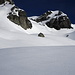 Ca. 2450 m: Ein seltenes Bild am Kärpf - keine einzige Spur weit und breit