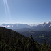 Kurz vor dem Gipfel wird der Blick zum Karwendel frei