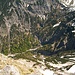 Tiefblick ins Gemskar; ganz oben rechts der Delpssee