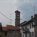 Il bel villaggio di Garabiolo e il suo caratteristico campanile dalla pianta triangolare.