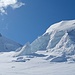 Ich steige abseits der auf meiner Tour zum Nordend benutzten Aufstiegsroute auf dem weiter links liegenden Gletscherarm auf.