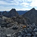 Alle "3 Gipfel" der Gliegerkarspitze, dahinter Bretter- und die imposante Urbeleskarspitze