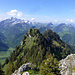 Vanil du Gros Ladrey und Pointe sur le Roc vom Dent de Vounetse, darüber von rechts Les Trois Dents, Les Merlas, Le Van, Tsermon, Vanil Noir, Dent de Folliéran und Dent de Brenleire zwischen den Vallées du Motélon und Gros Mont