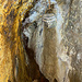 Höhlenbuch und farbiges Erz (Foto: [U 3614adrian])