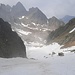 Discesa dalla Bocchetta di Valpianella nel versante Valtellinese sul nevaio