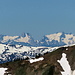 Zoom zum Alpstein, der sich noch sehr gut eingeschneit zeigt. 