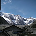 Aussicht von der Hütte, allerdings ist der Tödi noch nicht in Sicht. Links hinter dem Felsgrat geht es in Richtung Fuorcla di Punteglias