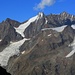 Aussicht von der Weisshornhütte (2932m) auf den Nadelgrat.<br /><br />Von links nach rechts: Chli Dirruhorn (3890m), Dirruhorn (4035m), Hohbärghorn (4219m), Stecknadelhorn (4241m), Nadelhorn (4327,1m) und Lenzspitze (4294m). Vor dem Nadelhorn ist die Hohgwächte (3740m).
