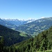 ...schon früh gibt es schöne Ausblicke ins Zillertal