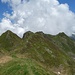 rechts hinten müßte der Tapenkopf sein, mittig die Sagtaler Spitze, das war uns zu weit...