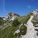  Nach der Kletterpassage gibt es wieder einen Weg zum Gipfel (rechts Mitte) Nach der Kletterpassage gibt es wieder einen Weg zum Gipfel (rechts Mitte) 
