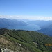 Ausblick über die Cimetta hinweg  zum Lago Maggiore