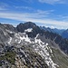 Blick zur Hochkarspitze. Der Ostgrat steht auf meiner Projektliste, laut AFV gibt es dort sogar festen Fels. 
