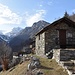 a sinistra, laggiù in fondo, la cima di oggi