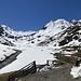 Wieder an der Hütte. Blick in die Sulze. Da hinten gibt es noch den einen oder anderen reizvollen Skiberg!