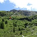 Rückblick von der Alpstrasse etwa 400 m oberhalb von der Punt da la Muttala. Rot markiert ist die Stelle wo ich die Steilstufe überwinden konnte.