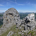 Blick vom SE Vorgipfel zurück zu Gendarm und Gipfelturm: hinten Chrummfädi bis Vanil d'Orseire