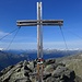 Gipfelkreuz mit Ortlergruppe