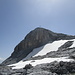 nach Durchquerung der Schneefelder im Gipfelbereich noch ein Blick zurück