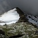 Blick vom Gipfel hinab zur Aufstiegsroute