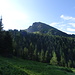Beim Aufstieg aus dem Bärental ist der markante Knaudachkogel der erste Blickfang...