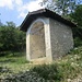 Cappella salendo dalla mulattiera che da Meride porta a Cassina