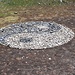 <b>Il simbolo cinese del bene e del male: Yin e Yang.<br />Rappresenta la dualità esistente in ogni elemento di cui è composto l’Universo: due entità opposte e complementari che formano la totalità.</b>