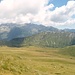 Il Monte Colombina visto dal sentiero 601 verso il Passo di Valfredda nell'Agosto 2016 a sinistra la Corna Bianca