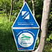 Scharspitze - Am "14 x 8000-Schild". Wir sind also grundsätzlich richtig. Die Erkundung der höchsten Stelle erfolgt wiederum im umliegenden Wald.