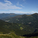 Panoramasicht gen Westen, das Val Colla mit seinen Dutzend verstreuten Dörfern...