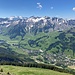 Gipfelausblick über Sörenberg zu Brienzer Rothorn und Wetterhorngruppe ...