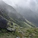 Dal Colle di Gavala, vista sul sentiero (mantenuto dai selvatici) che sale dall'Alpe Gavala di Sopra 