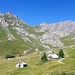 L'idyllique Alpe du Lauzet. Manque juste une buvette. On voit qu'on est pas en Suisse. Mais c'est peut-être pas plus mal. 