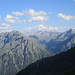 am Sarotlapass noch einmal die wunderbare Aussicht geniessen: Blick Richtung Silvretta, unten in der Bildmitte das Vergaldner Tal