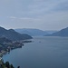 Laggiù Bellano, la nostra prossima meta, mentre Varenna si trova oltre la montagna.