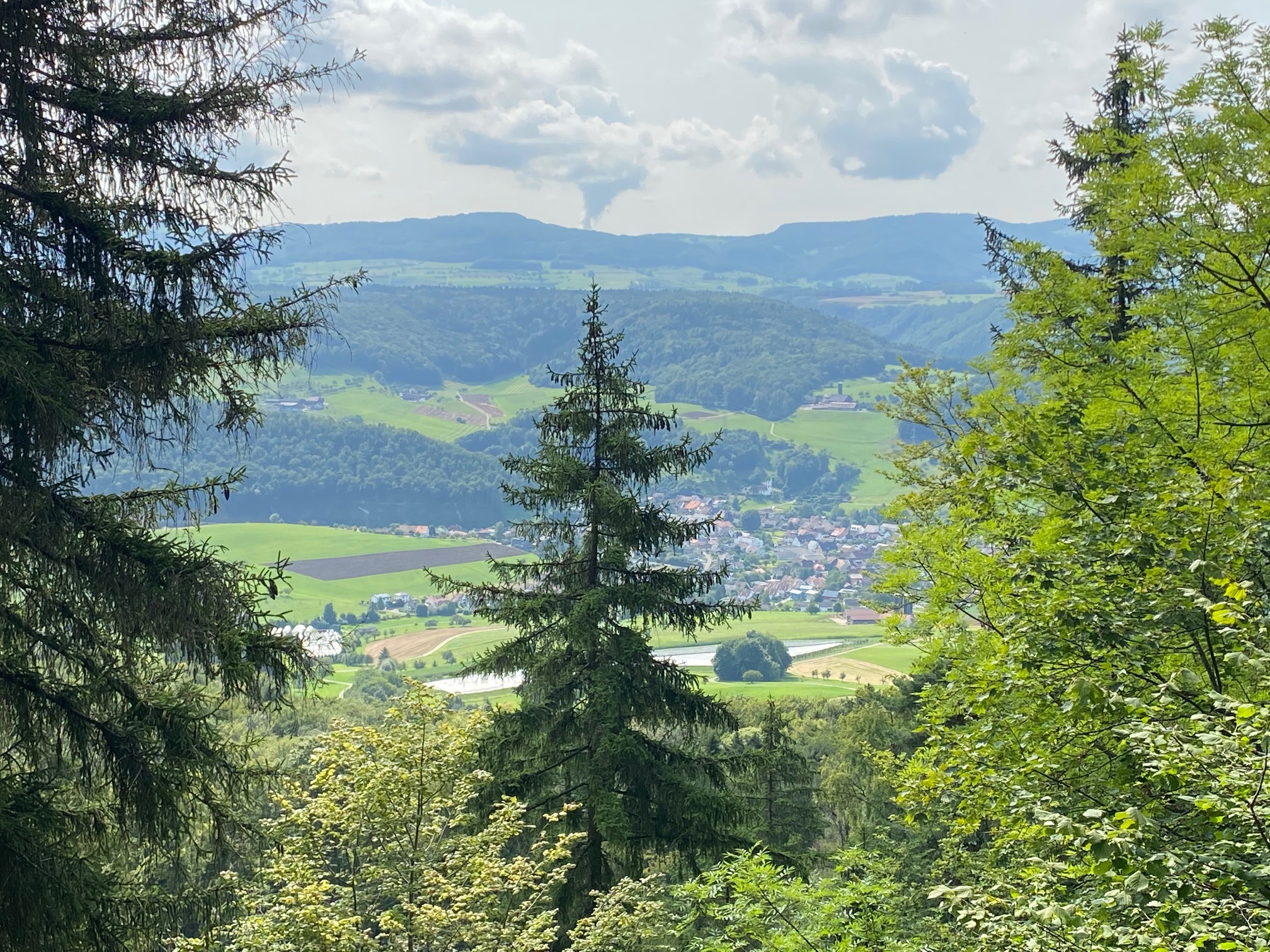 Blick auf Ormalingen. Fotos