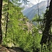 La solitaria baita di Fad sopra una balza a picco su Zermatt.