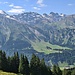 Dabei schweift unser Blick hinüber. Gestern von dort unten in Engelberg, dort hinauf auf den Titlis. So gesehen..... nöd normal