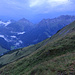 Etwa eine halbe h später dieses Bild. Über den Hochtannberg schwappen bereits neue Wolken