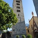 Il campanile romanico della chiesa di Sant'Orso.
