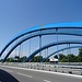 Man quert einmal kurz die markante Brücke an der Lindauer Autobahn