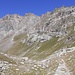 Sul sentiero numero 8 verso il Col de Fenis e Col de Pontonet sotto le propaggini del Mont Moussaillon 3073 mt<br />