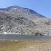 Sulla via del ritorno seguendo la variante per i laghi della conca di Dondena. 
In foto il lago Pontonet e Tour Ponton 3101 mt