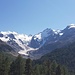 Immer wieder einen Halt wert: Die Berninagruppe oberhalb von Pontresina bei makellosem Himmel