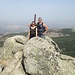 Alla piccola croce di Punta Giugantinu (m 1333) da cui si gode un impareggiabile panorama, oggi un po’ limitato dalla foschia presente.