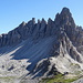 Monte Paterno con la turrita cresta est ricca di forcelle, dove passa appunto il Sentiero delle Forcelle.