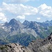 Grosse Krottenkopf,2656 m,Top of Allgäuer Alpen, hier mit Zoom, flankiert  von Ofnerspitze(2575m)-ganz links,Ramstallspitze(2533m)-rechts und Marchspitze(2609m) rechts dahinter.