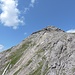 Die obere Auf- und Abstieg Südflanke von Ellbognerspitze,2552m,in Allgauer  Alpen.Wir  brauchten  blaue Himmel   nach gestern,  auf Namloser Wetterspitze...