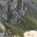 Nun den Felsen nach zum Türli, Drahtseile vorhanden